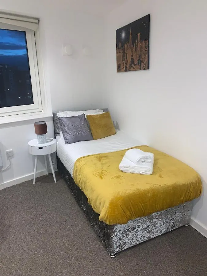 Newcastle City Centre Apartment Ideal For Holiday, Contractors, Quarantining 0*, Newcastle upon Tyne United Kingdom
