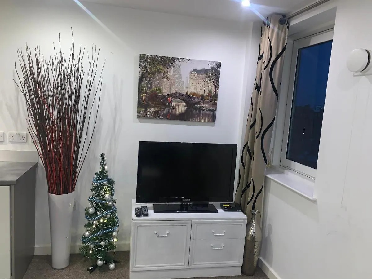 Newcastle City Centre Apartment Ideal For Holiday, Contractors, Quarantining Newcastle upon Tyne